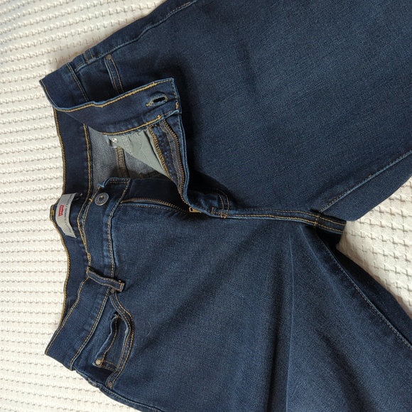 Levi's Perfectly Slimming 512 Bootcut jeans size 12 - Picture 8 of 10